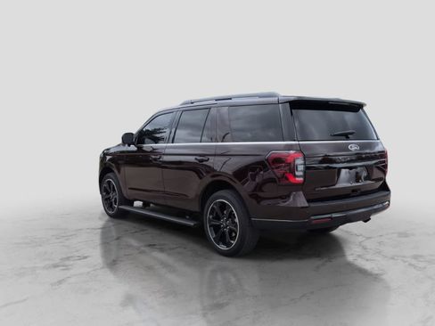 Used 2023 Ford Expedition Limited AWD/4WD image 6