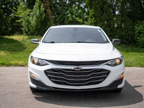 Used 2022 Chevrolet Malibu LS FWD image 2