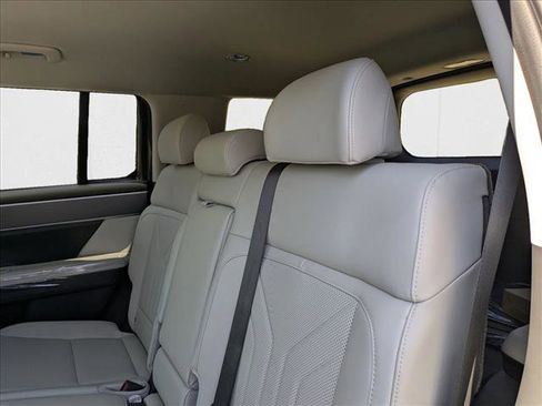 New 2026 Hyundai Santa Fe SEL image 18