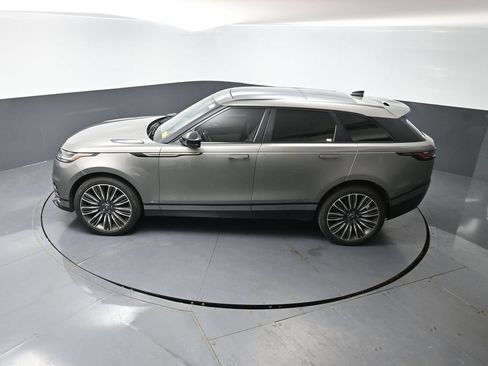 Used 2018 Land Rover Range Rover Velar R-Dynamic HSE AWD/4WD image 46