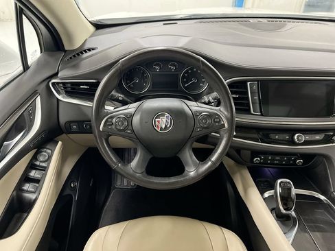 Used 2020 Buick Enclave Premium w/ Sun and Sites Package AWD/4WD image 11