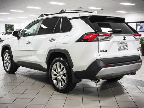 Used 2025 Toyota RAV4 Limited w/ Advanced Technology Package AWD/4WD image 8