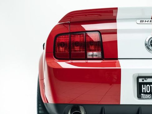 Used 2009 Ford Mustang Shelby GT500 RWD image 17