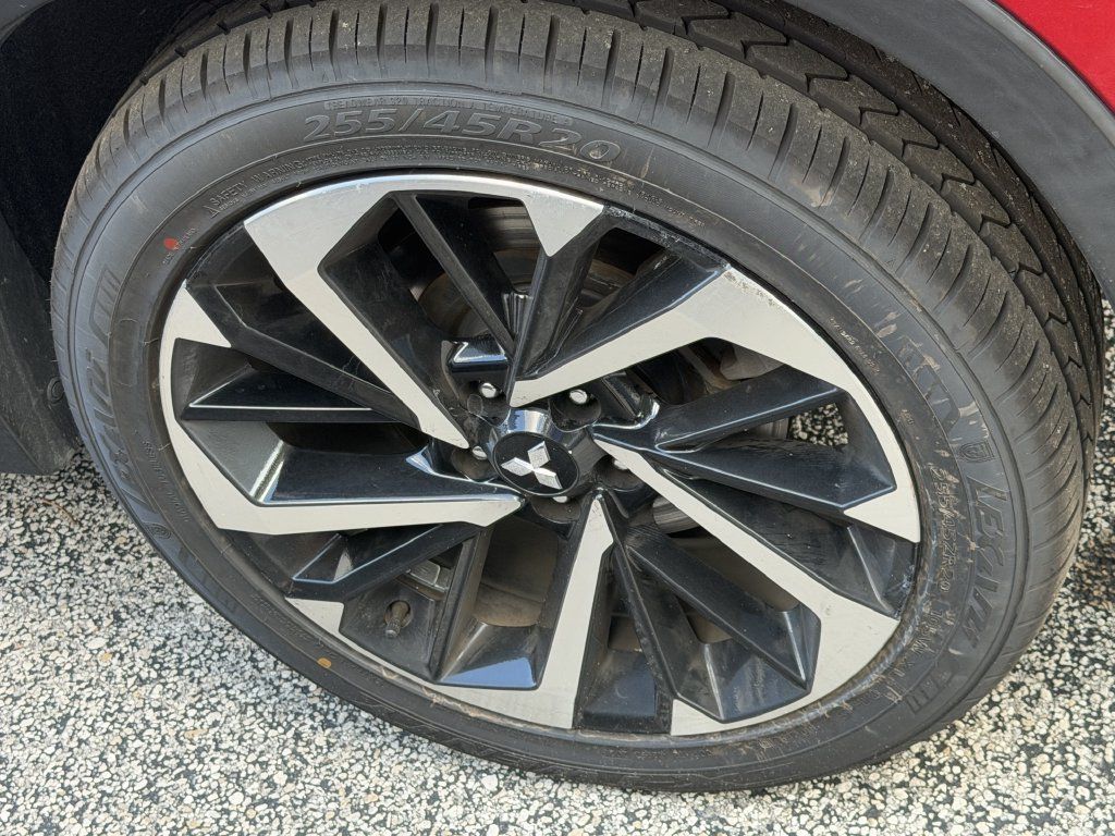 Used 2023 Mitsubishi Outlander SEL FWD image 7