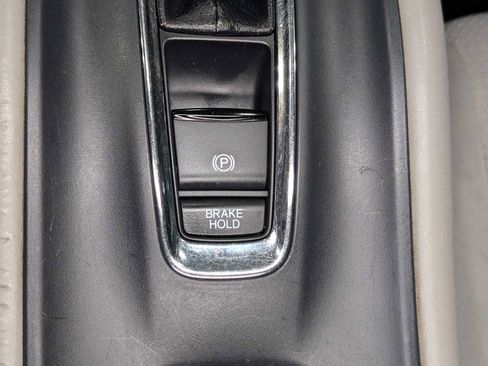 Used 2019 Honda HR-V LX image 21