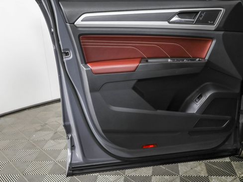 Used 2022 Volkswagen Atlas Cross Sport SEL Premium R-Line w/ Cross Sport MDO Package image 35