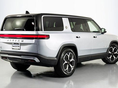 Used 2024 Rivian R1S Adventure image 13