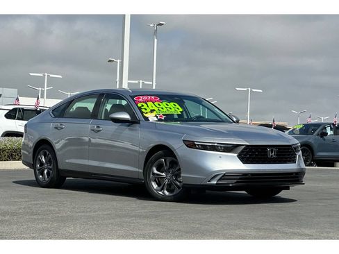Used 2025 Honda Accord EX-L image 2