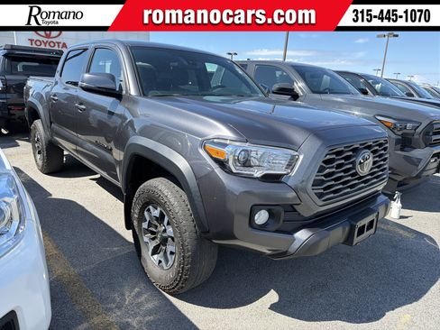 Used 2023 Toyota Tacoma TRD Off-Road AWD/4WD image 1