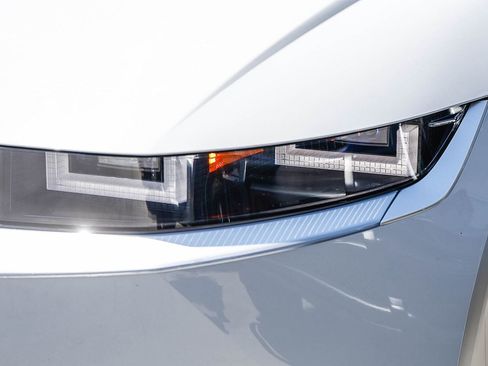 Used 2024 Hyundai Ioniq 5 Limited RWD image 7