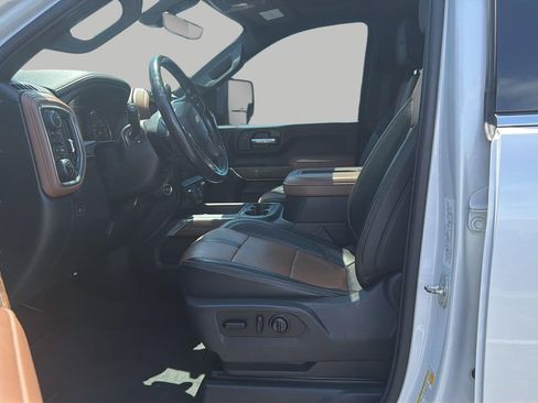 Used 2020 Chevrolet Silverado 2500 High Country w/ Z71 Off-Road Package AWD/4WD image 8