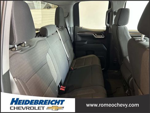 Used 2024 Chevrolet Silverado 1500 LT AWD/4WD image 32