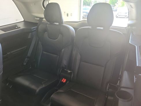 Used 2023 Volvo XC90 B6 Ultimate w/ Lounge Package AWD/4WD image 13