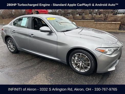 Used 2018 Alfa Romeo Giulia AWD image 15