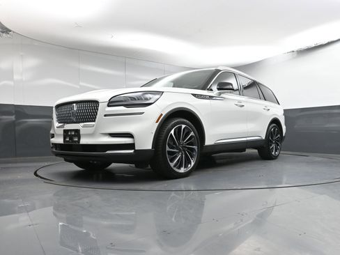 Used 2022 Lincoln Aviator Reserve w/ Equipment Group 201A image 29
