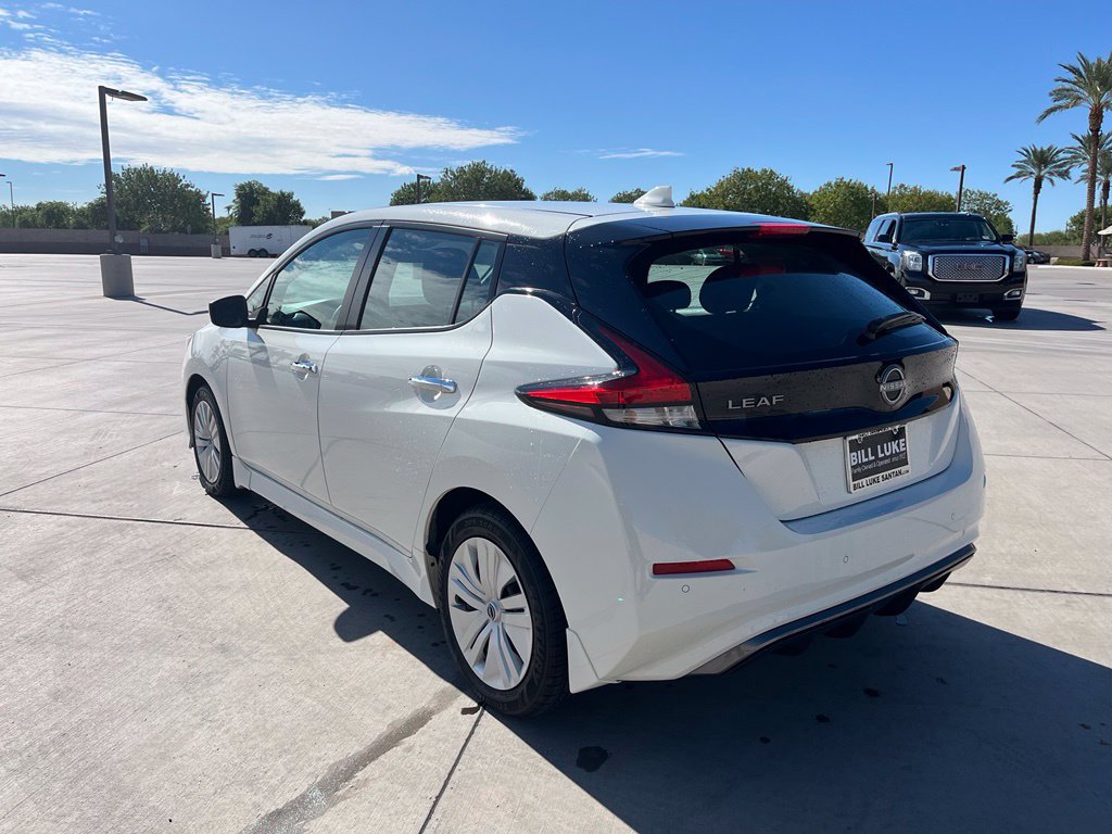 Used 2025 Nissan Leaf S FWD image 9