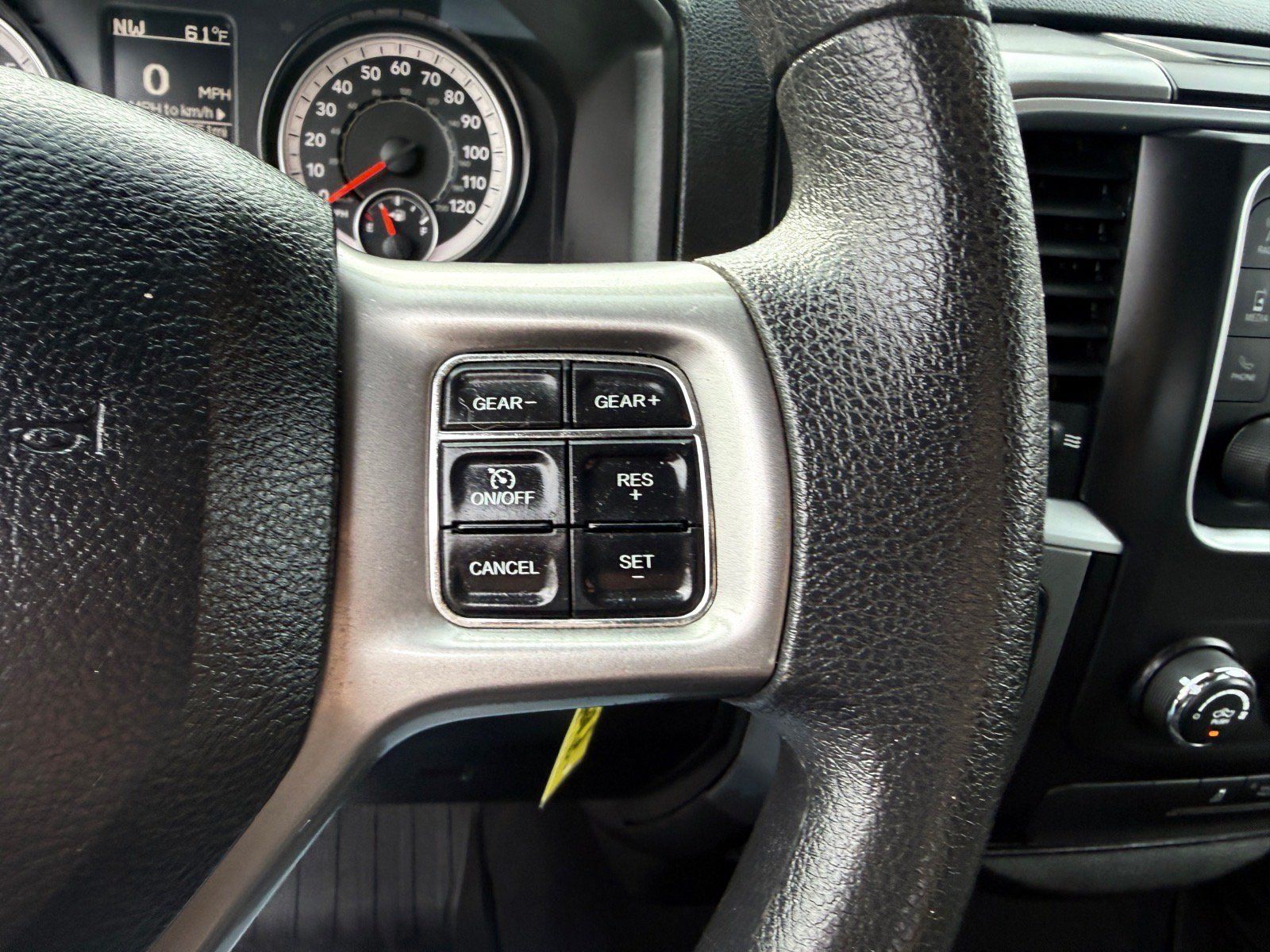 Used 2021 RAM 1500 Classic SLT RWD image 21