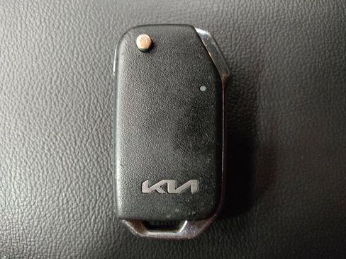 Used 2022 Kia Soul LX w/ Technology Package FWD image 32