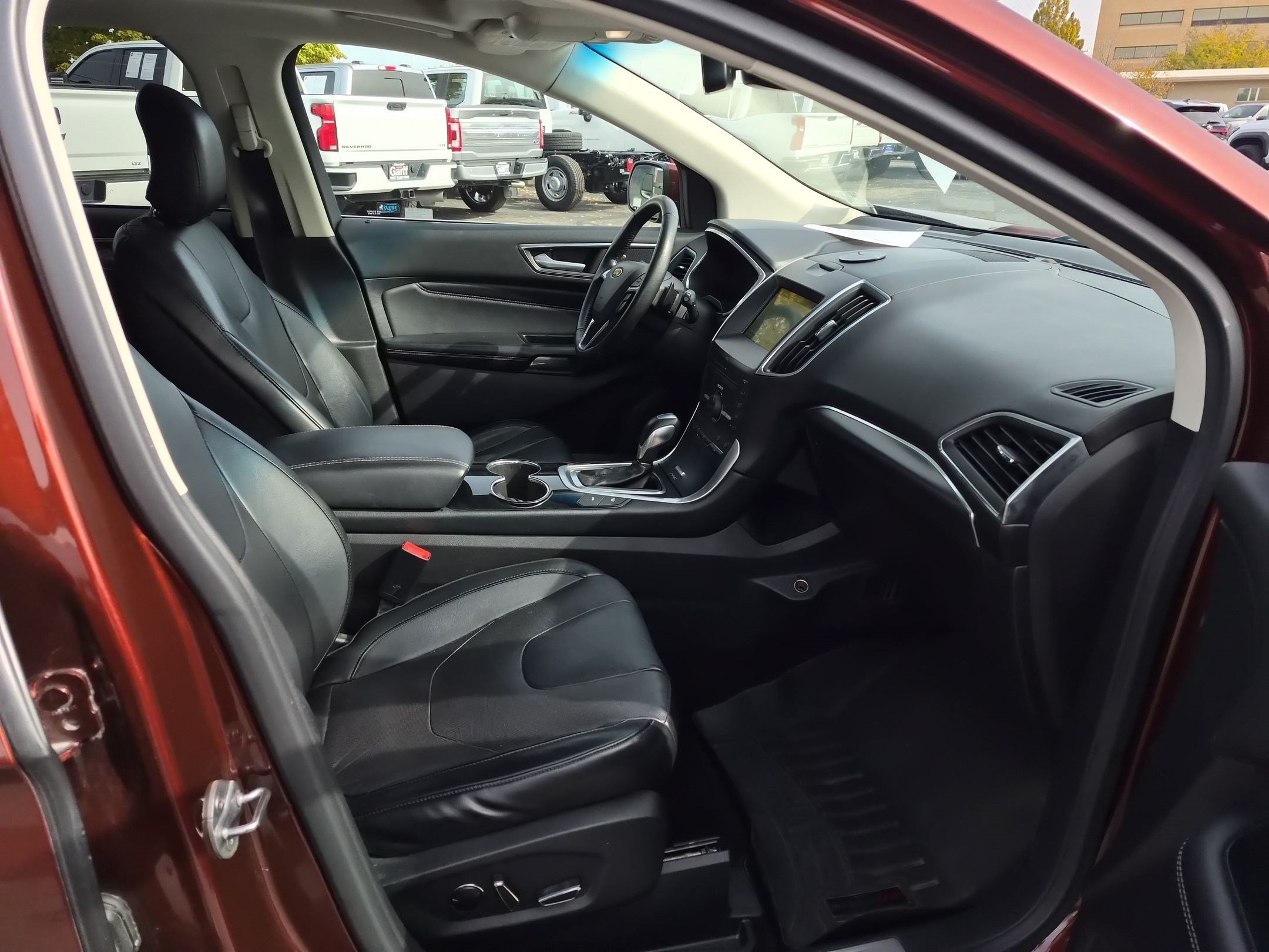 Used 2016 Ford Edge Titanium w/ Equipment Group 302A AWD/4WD image 33
