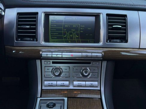 Used 2009 Jaguar XF Supercharged image 32