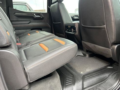 Used 2023 GMC Sierra 1500 AT4 w/ AT4 Premium Package AWD/4WD image 18