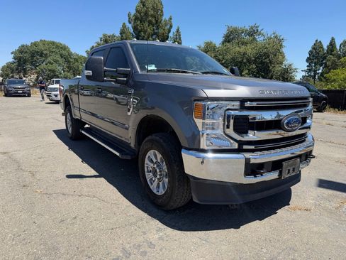 Used 2022 Ford F250 XL w/ STX Appearance Package AWD/4WD image 7