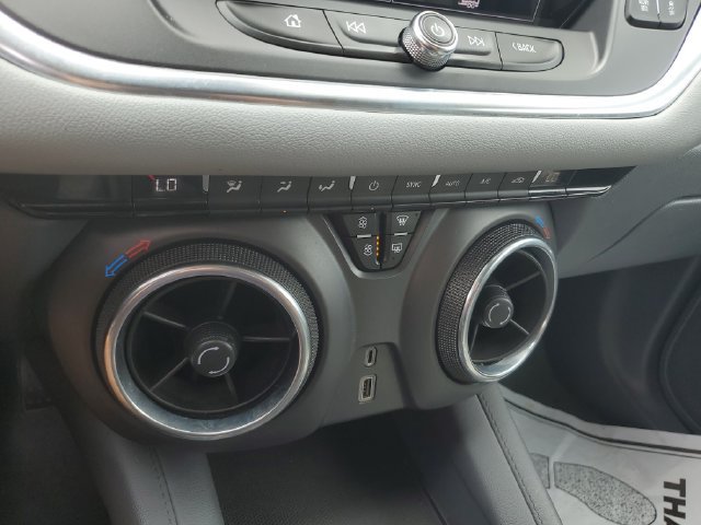 Used 2021 Chevrolet Blazer LT AWD/4WD image 28