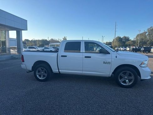 Used 2018 RAM 1500 Express w/ Express Value Package image 4