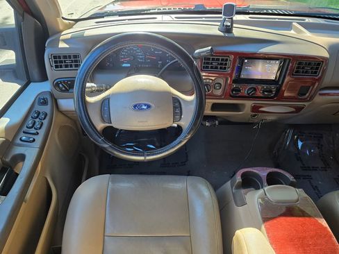 Used 2004 Ford Excursion XLT AWD/4WD image 10