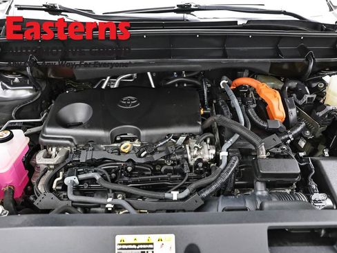 Used 2022 Toyota Highlander LE image 7