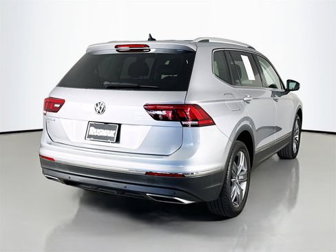 Used 2020 Volkswagen Tiguan SEL image 7