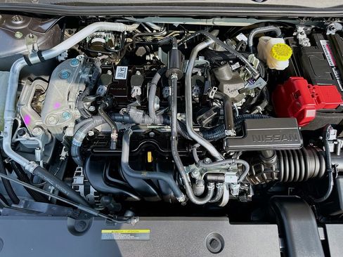 Used 2025 Nissan Sentra SV FWD image 34