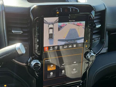 Used 2024 RAM 2500 Limited image 15