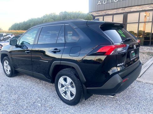 Used 2019 Toyota RAV4 XLE w/ Protection Package AWD/4WD image 4