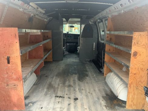 Used 2013 Chevrolet Express 1500 image 11