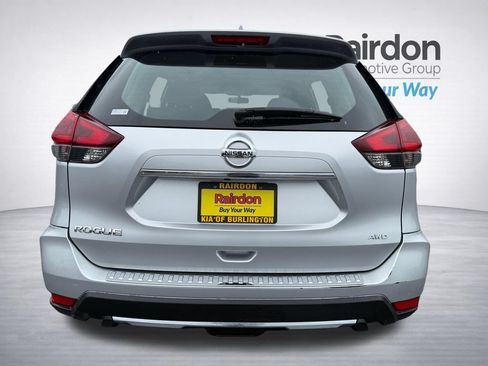 Used 2018 Nissan Rogue S AWD/4WD image 6