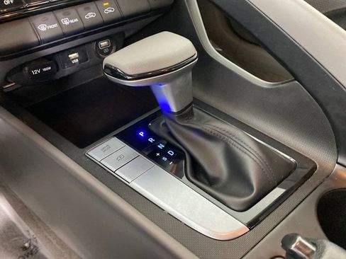 Used 2022 Hyundai Elantra SEL w/ Cargo Package image 21