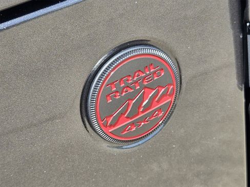 New 2025 Jeep Gladiator Rubicon w/ Convenience Group image 13