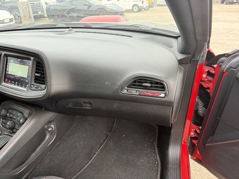 Used 2020 Dodge Challenger R/T Scat Pack image 13