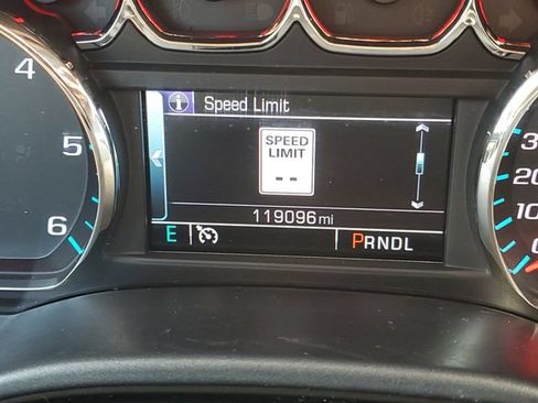 Certified 2018 Chevrolet Silverado 1500 LTZ w/ LTZ Plus Package AWD/4WD image 21