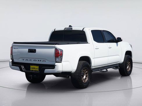 Used 2022 Toyota Tacoma TRD Sport w/ Technology Package RWD image 6