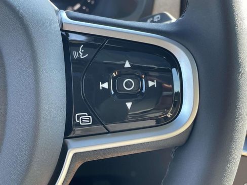 New 2026 Volvo XC90 B5 Core image 12