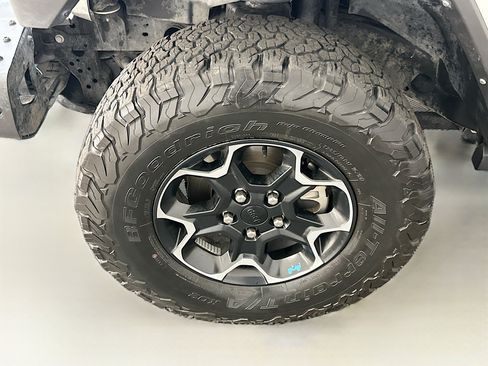 Used 2023 Jeep Wrangler Unlimited Rubicon 4xe w/ Steel Bumper Group AWD/4WD image 11