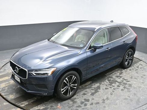 Used 2019 Volvo XC60 T6 Momentum w/ Advanced Package image 22