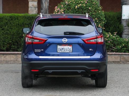 Used 2020 Nissan Rogue Sport SL w/ Premium Package image 7