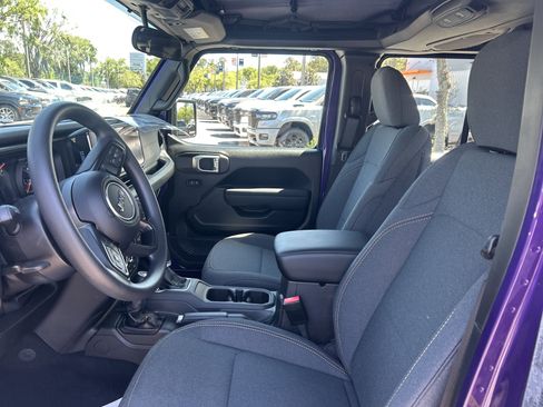 New 2026 Jeep Gladiator Sport AWD/4WD image 12