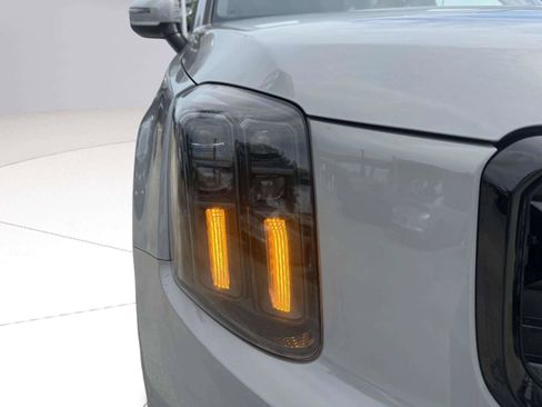 Used 2024 Kia Telluride EX X-Line AWD/4WD image 11