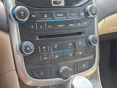 Used 2015 Chevrolet Malibu LT w/ Power Convenience Package FWD image 22