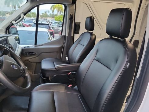 Used 2023 Ford Transit 250 148 High Roof RWD image 17