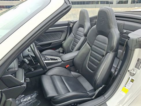 Used 2021 Porsche 911 Turbo S image 15